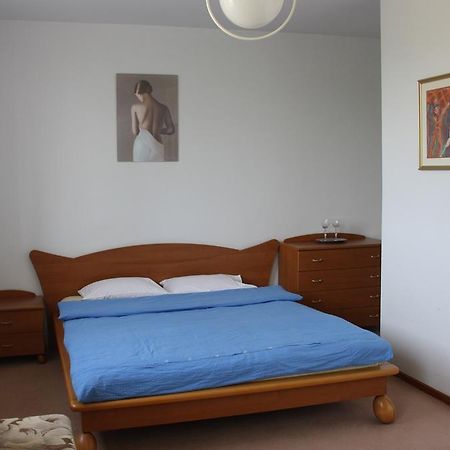Ferienwohnung Dom Pod Czarnym Bocianem Tykocin Zimmer foto